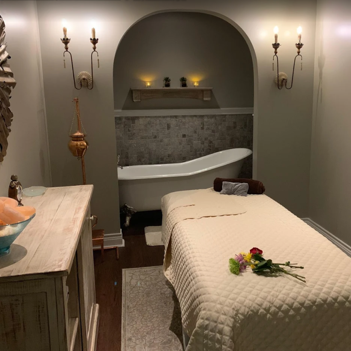 Elevate_Digital_Media_Client_Portfolio_Small_bed_Image_Woodhouse_Spa
